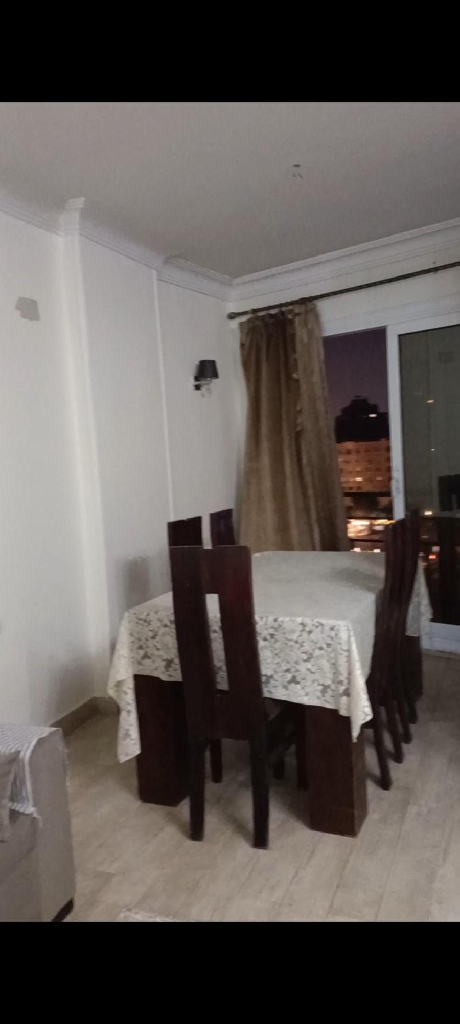 Apartment شقه علي النيل *